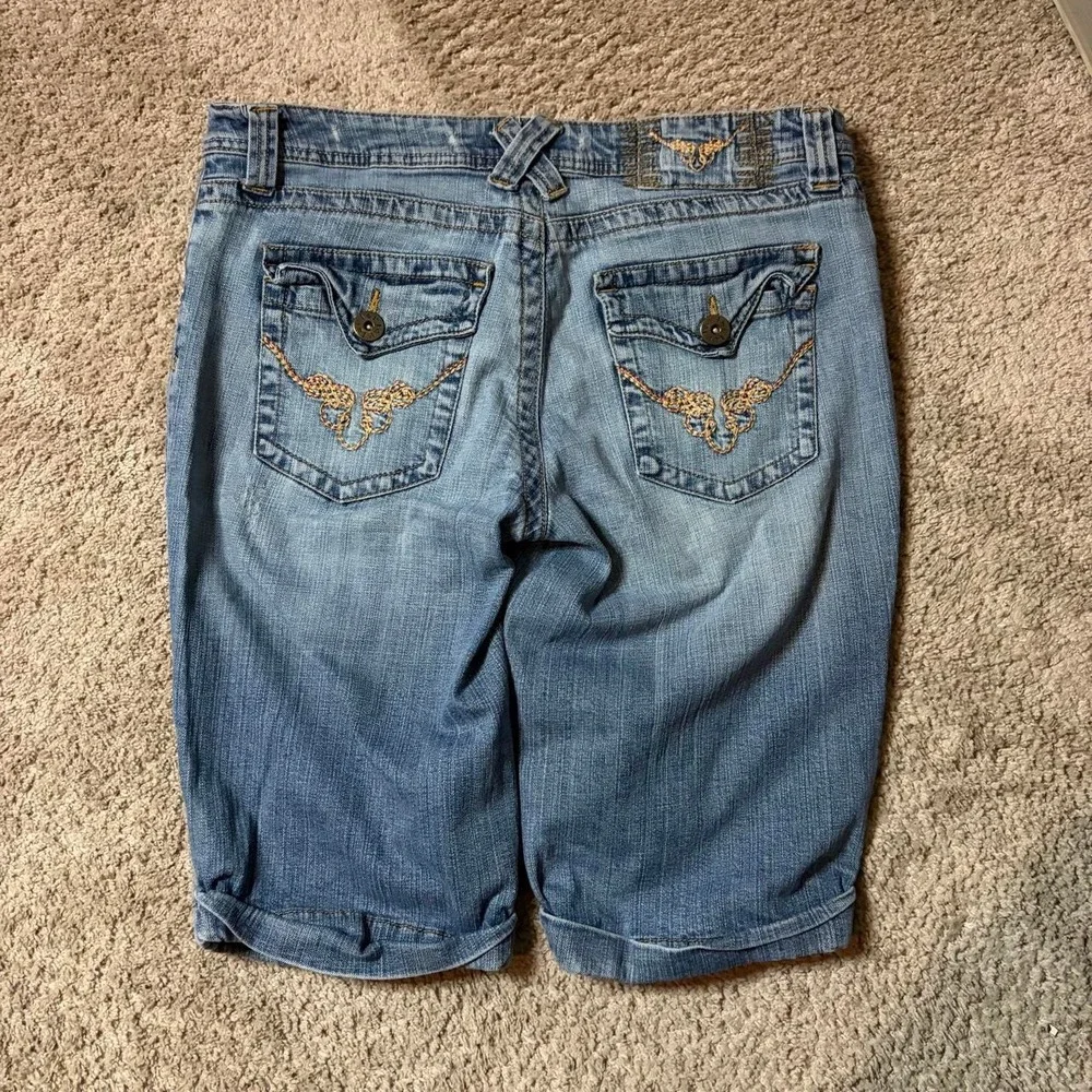 Lei Ashley Ultra Low Rise Denim Capri Jeans Blue Y2K Embroidered Pockets Size 15